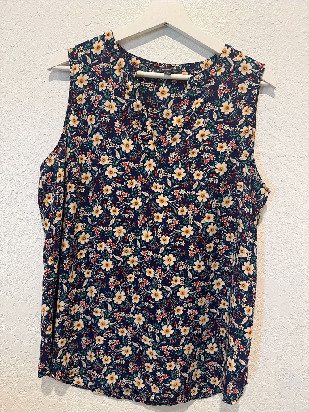 Adrianna Papell Navy Floral Sleeveless Split-Neck Blouse